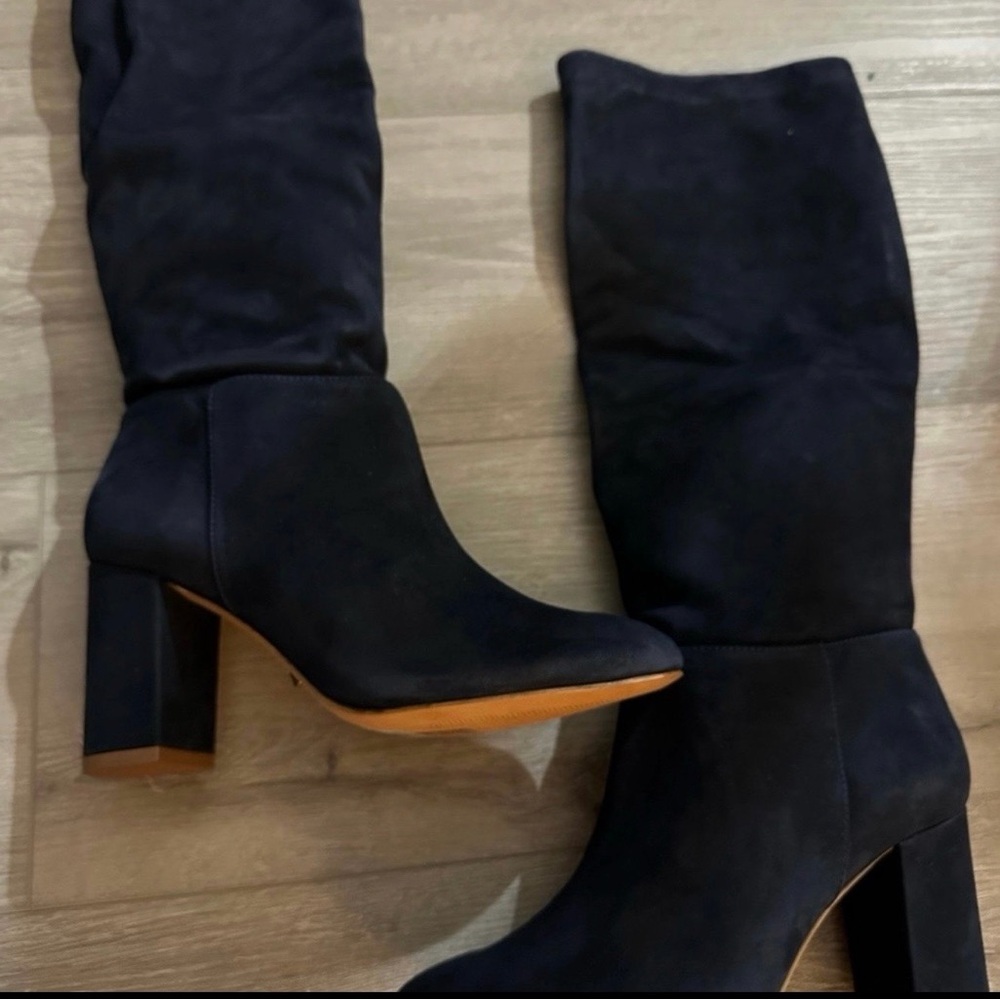 Elegant Black Knee-High Women's Boots - Picture 3 of 3